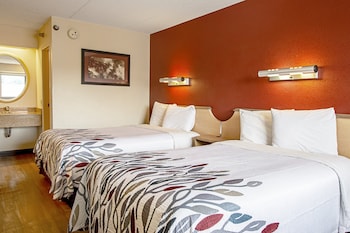 Standard Room, 2 Double Beds (Smoke Free)