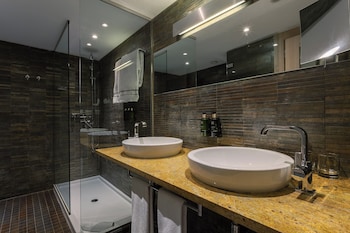 Premium Room, Connecting Rooms