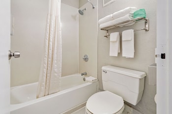 Standard Room, 2 Queen Beds, Partial Ocean View