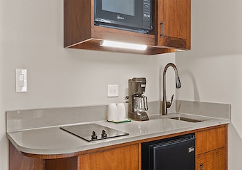Studio, Kitchenette