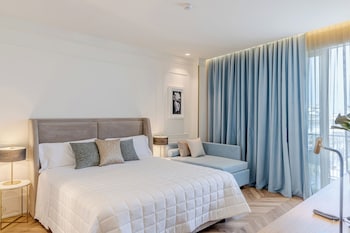 Executive Double Room, Partial Sea View