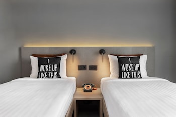 Room, 2 Twin Beds, Balcony