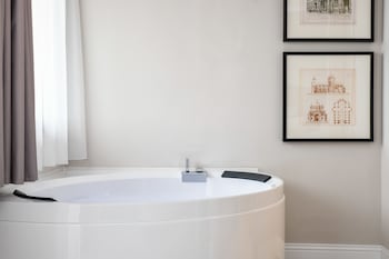 Junior Suite (Comfort) (2pax)