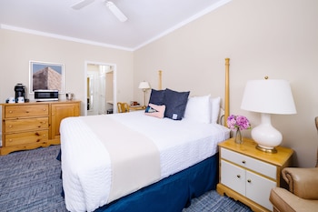 Room, 1 King Bed (Lake View King Main Lodge)