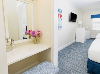 Standard Room, 2 Double Beds (Straits Lodge, Double, Dog Friendly)