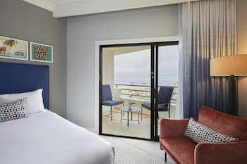 Room, 1 King Bed, Huntington Tower