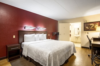 Deluxe Room, 1 King Bed, Accessible (Roll-In Shower, Smoke Free)
