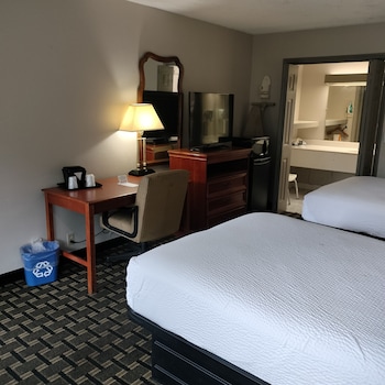 Standard Room, 2 Double Beds, Non Smoking (Handicap Accessible)
