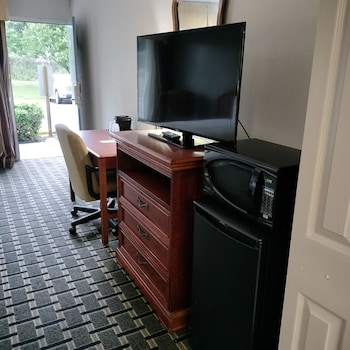 Standard Room, 2 Double Beds, Non Smoking (Handicap Accessible)