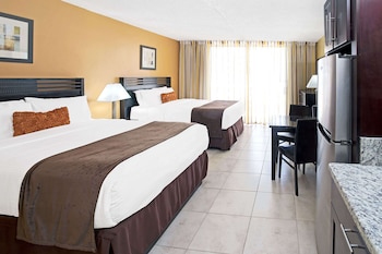 Room, 2 Queen Beds, Oceanfront (Efficiency, Non-Smoking)