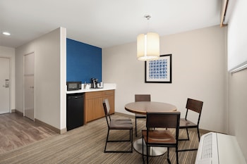 Suite, Multiple Beds
