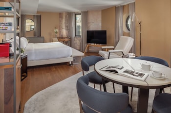 Suite (Tower Suite)