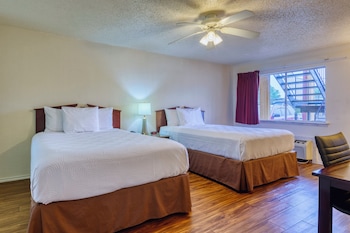 2 Queen Bed Non-Smoking
