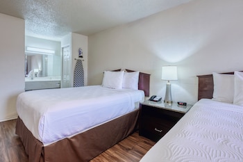 2 Queen Bed Non-Smoking
