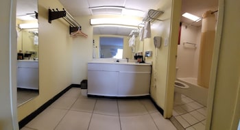 Standard Room, 2 Double Beds, Non Smoking