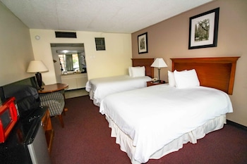 Standard Room, 2 Double Beds, Non Smoking
