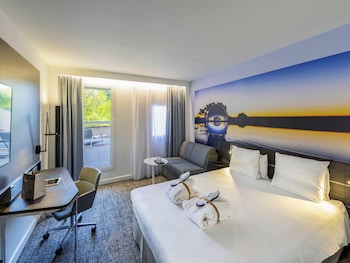 Executive Room, 1 Double Bed with Sofa bed, Balcony
