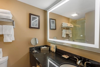 Suite, Non Smoking (2 Queen Beds)