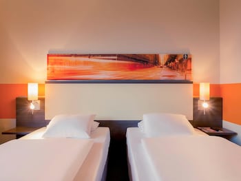 Standard Room, 2 Twin Beds