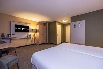 Double Room (Small)