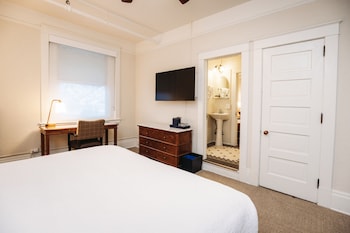 Adjoining Classic King Rooms