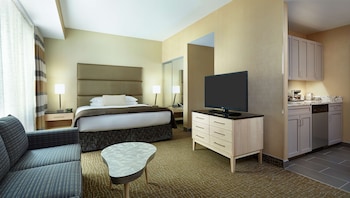 Studio, 1 King Bed, Kitchenette
