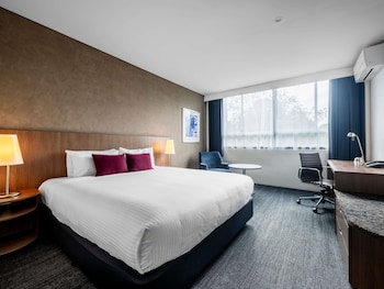 Classic Room, 1 King Bed
