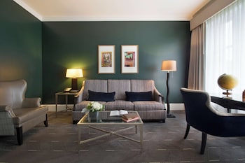 Suite, 1 King Bed (Parlor)