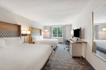 Standard Room, 2 Queen Beds, Accessible (Transfer Shower)