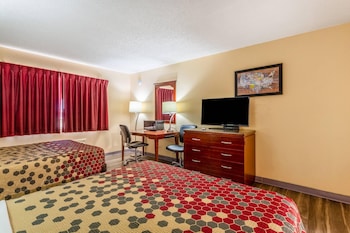 Standard Room, 2 Queen Beds, Non Smoking