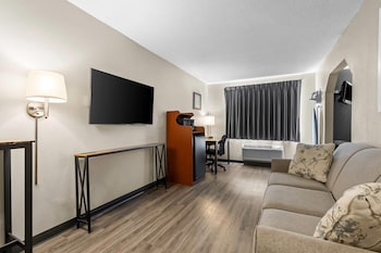 Honeymoon Suite, 1 King Bed with Sofa bed, Non Smoking