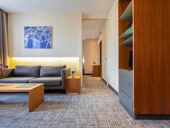Superior Suite, 1 King Bed (Separate Living Room)