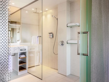 Executive Room, 1 King Bed