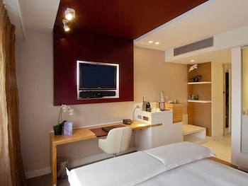 Deluxe Room, 1 Queen Bed