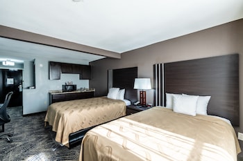 Suite, 2 Double Beds, Non Smoking (Efficiency)