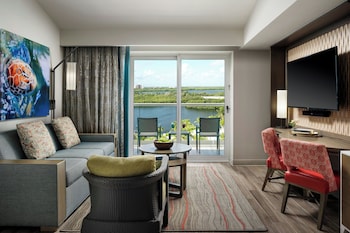 Studio, 1 King Bed with Sofa bed, Balcony, Lagoon View