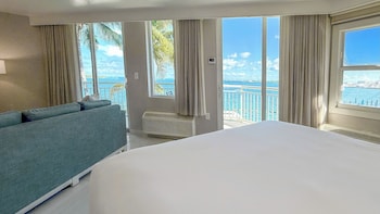 Premium Room, 1 King Bed, Ocean View