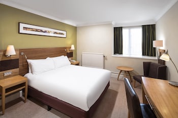 Standard Room, 1 Queen Bed