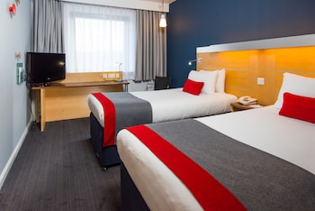 Standard Room, 2 Twin Beds (with Free Hot Breakfast)