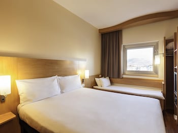 Double Room (with extra bed)