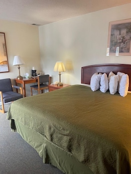 Standard Room, 1 King Bed, Non Smoking
