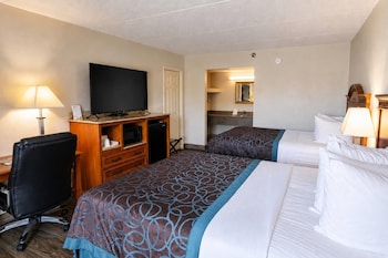 Standard Room, 2 Queen Beds, Smoking