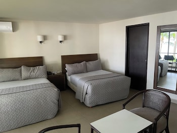 Luxury Junior Suite Lagoon View