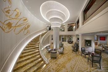 Suite, Tower