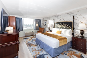 Standard Room, 1 King Bed