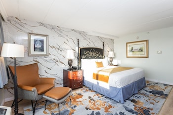 Standard Room, 1 King Bed