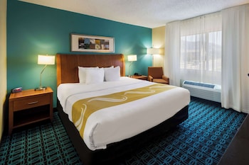 Standard Room, 1 King Bed, Non Smoking