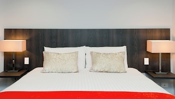 Superior Room, 1 King Bed