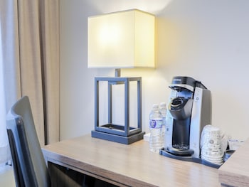 Single Room, 1 Bedroom, Roll-in Shower, Non Smoking