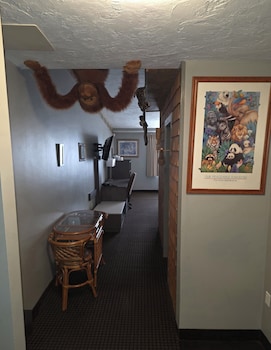 Studio Suite, Multiple Beds, Non Smoking (Jungle Theme)